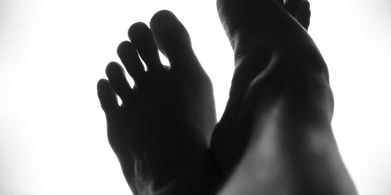 域名注册96小时全解析：从DNS服务到域名解析的完整指南